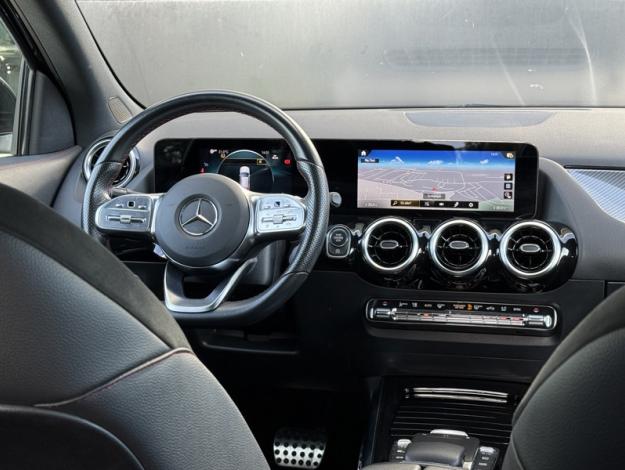 MERCEDES-BENZ GLA 200 d AMG Line  