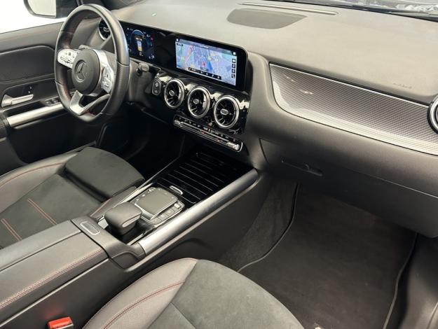 MERCEDES-BENZ GLA 200 d AMG Line  
