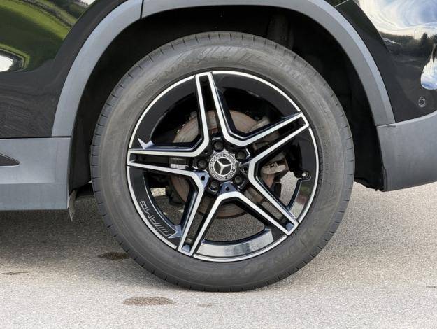 MERCEDES-BENZ GLA 200 d AMG Line  