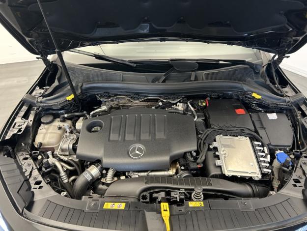 MERCEDES-BENZ GLA 200 d AMG Line  