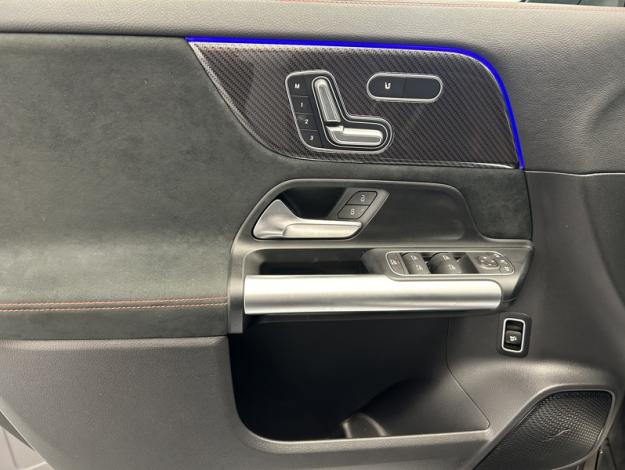 MERCEDES-BENZ GLA 200 d AMG Line  