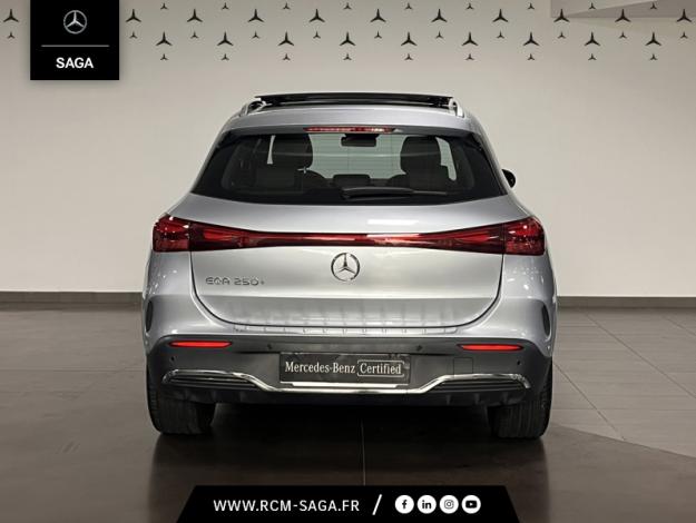 MERCEDES-BENZ EQA 250+ AMG Line  