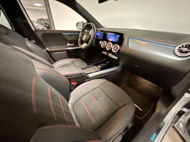 MERCEDES-BENZ EQA 250+ AMG Line  