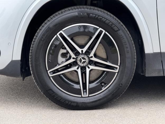 MERCEDES-BENZ EQA 250+ AMG Line  