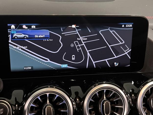 MERCEDES-BENZ EQA 250+ AMG Line  