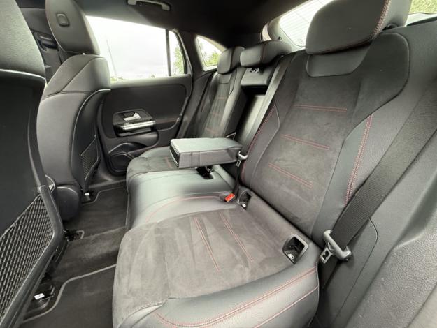 MERCEDES-BENZ EQA 250+ AMG Line  