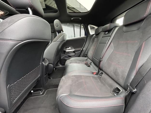 MERCEDES-BENZ EQA 250+ AMG Line  
