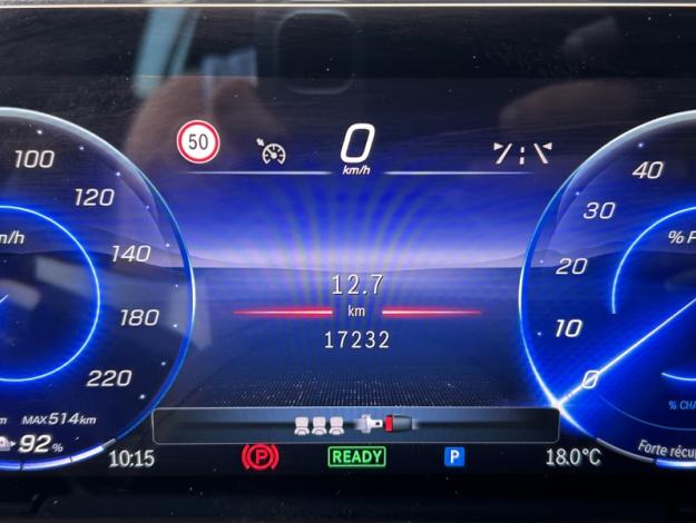 MERCEDES-BENZ EQA 250+ AMG Line  