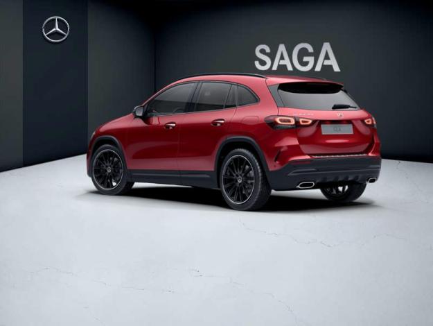 MERCEDES-BENZ GLA 250 e AMG Line  