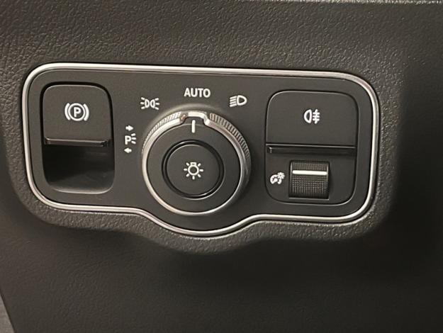 MERCEDES-BENZ GLA 250 e 160+102ch AMG Line 8G-DCT  