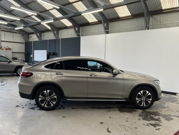 MERCEDES-BENZ GLC 200 d Coupé Toit ouvrant Burmester  