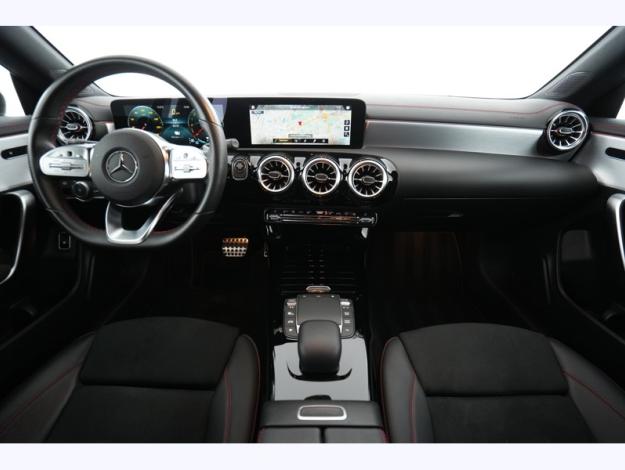 MERCEDES-BENZ CLA 250 e SB AMG Pack Night  