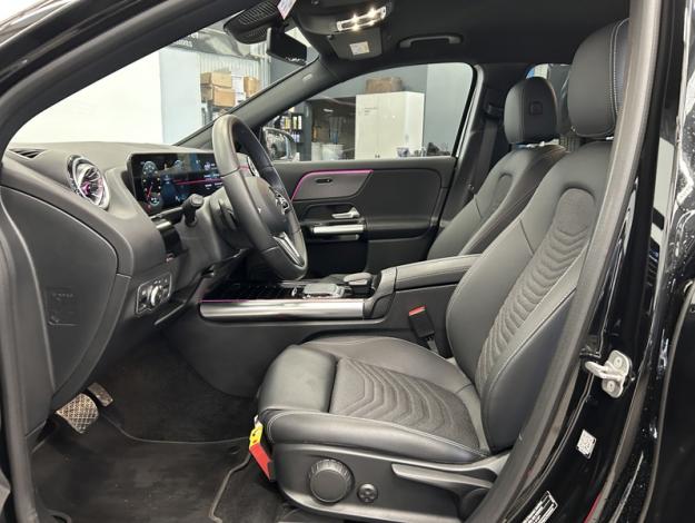 MERCEDES-BENZ EQA 250 Business Edition  