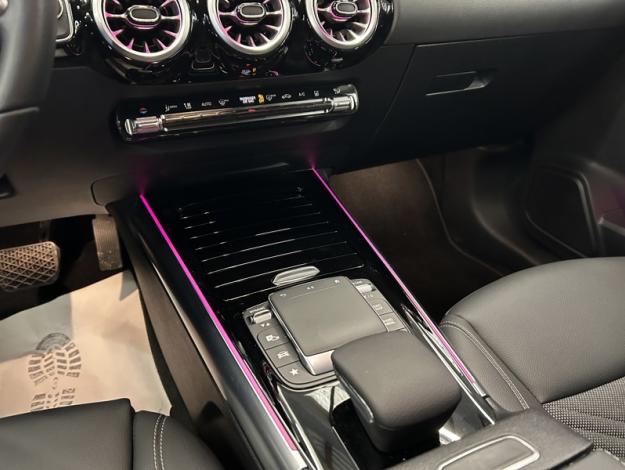 MERCEDES-BENZ EQA 250 Business Edition  