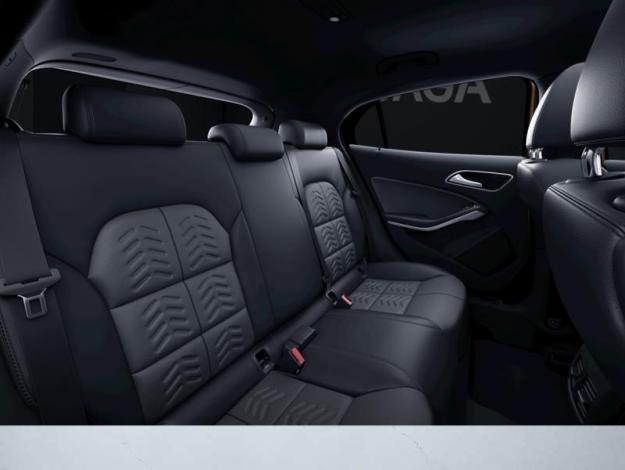 MERCEDES-BENZ GLA 180 d Inspiration  