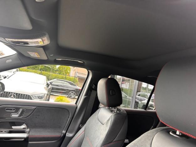 MERCEDES-BENZ GLA 180 d AMG Line - SAGA Huy (+32 85 23 69 00) 