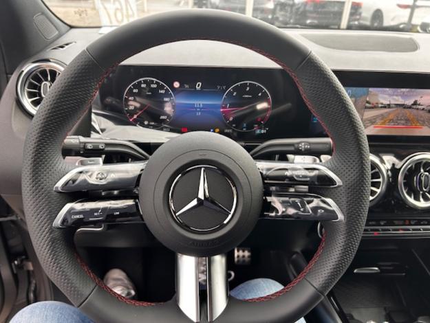 MERCEDES-BENZ GLA 180 d AMG Line - SAGA Huy (+32 85 23 69 00) 