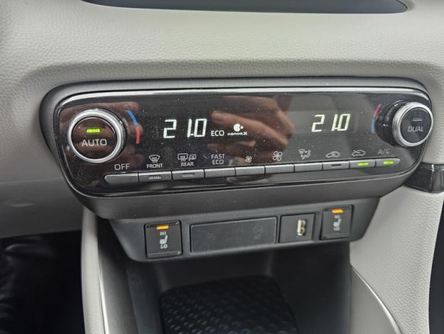 TOYOTA Yaris Hybride Hybride 116h Iconic  