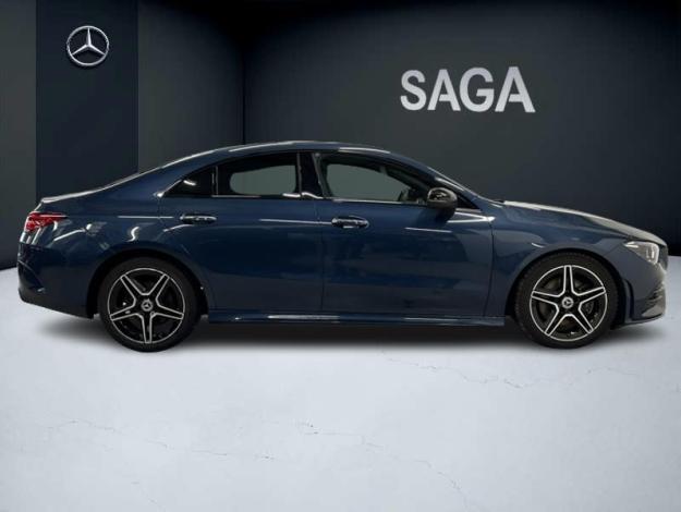 MERCEDES-BENZ CLA 200 d Coupé AMG Pack Night Pano  