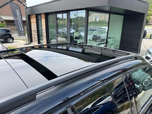 MERCEDES-BENZ EQB 350 4MATIC AMG Line 7 Places New face Lift - 5 ans GARANTIE 