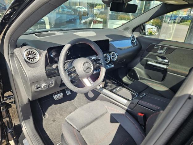 MERCEDES-BENZ GLA 200 d AMG Line  GLA 200 d AMG Line