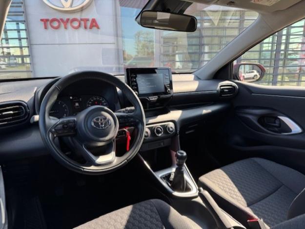 TOYOTA Yaris 120 VVT-i Dynamic MY22  