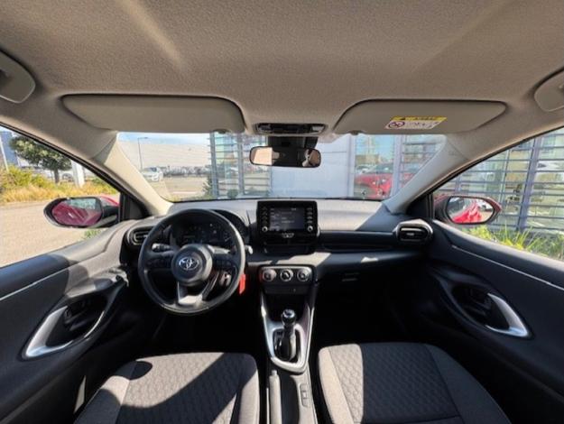 TOYOTA Yaris 120 VVT-i Dynamic MY22  