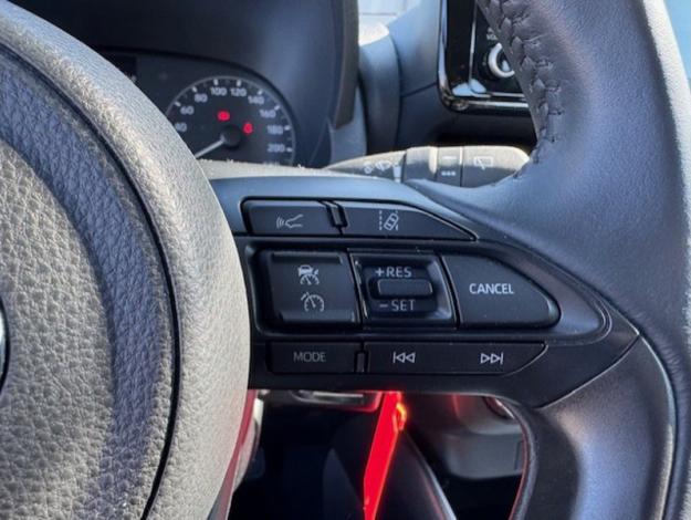 TOYOTA Yaris 120 VVT-i Dynamic MY22  