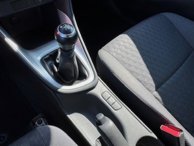 TOYOTA Yaris 120 VVT-i Dynamic MY22  
