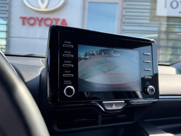 TOYOTA Yaris 120 VVT-i Dynamic MY22  