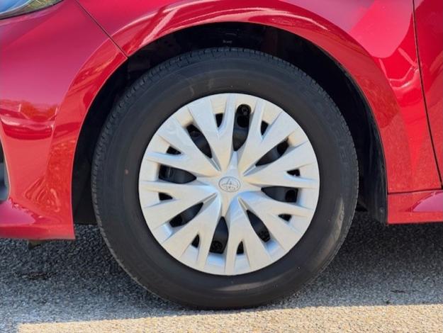 TOYOTA Yaris 120 VVT-i Dynamic MY22  