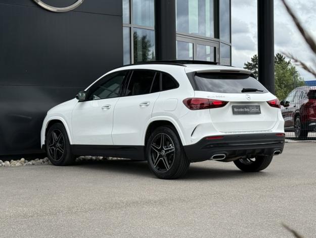 MERCEDES-BENZ GLA 200 d AMG Line  GLA 200 d AMG Line