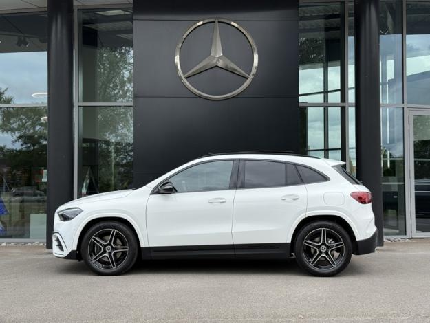 MERCEDES-BENZ GLA 200 d AMG Line  GLA 200 d AMG Line