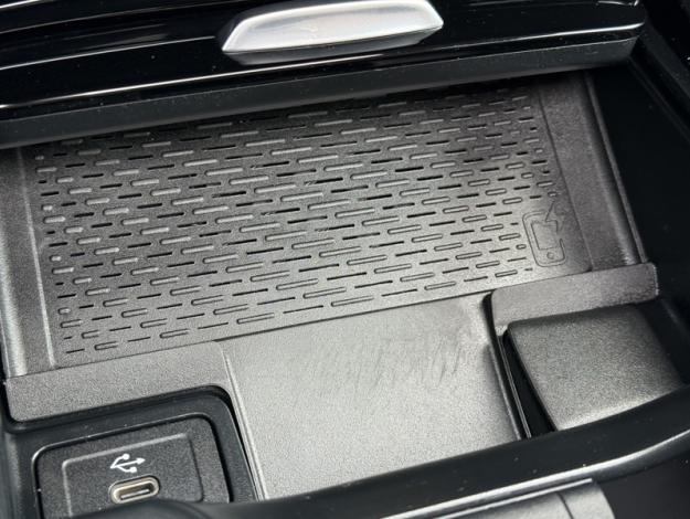 MERCEDES-BENZ GLA 200 d AMG Line  GLA 200 d AMG Line