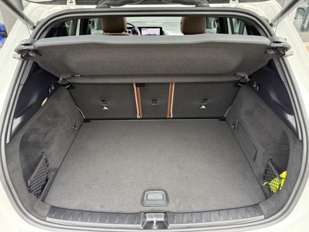 MERCEDES-BENZ GLA 200 d AMG Line  GLA 200 d AMG Line