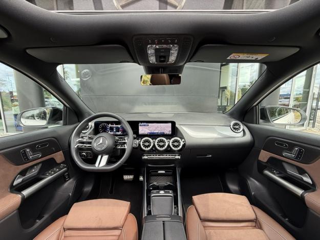 MERCEDES-BENZ GLA 200 d AMG Line  GLA 200 d AMG Line