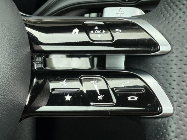 MERCEDES-BENZ GLA 200 d AMG Line  GLA 200 d AMG Line