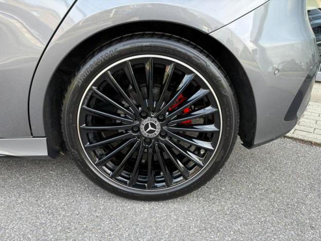 MERCEDES-BENZ A-Klasse A 180 AMG Line