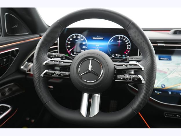 MERCEDES-BENZ E-Klasse E 300 e Break AMG Line Launch Edition
