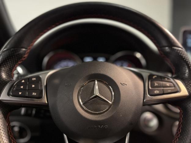 MERCEDES-BENZ GLA 180 Fascination  