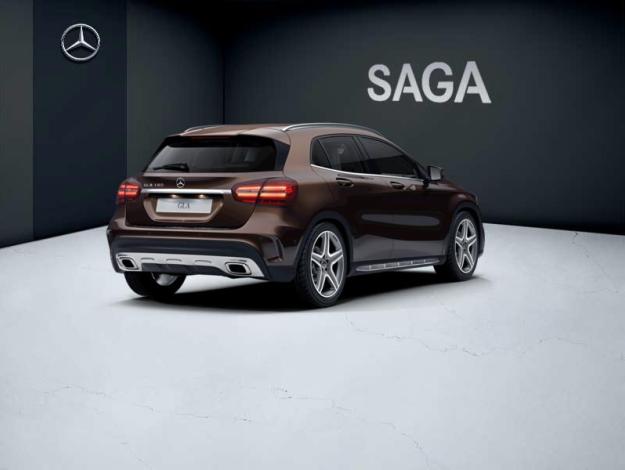 MERCEDES-BENZ GLA 180 Fascination  