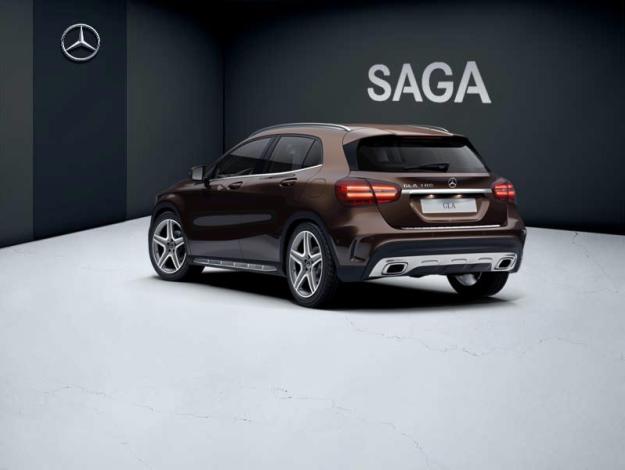 MERCEDES-BENZ GLA 180 Fascination  