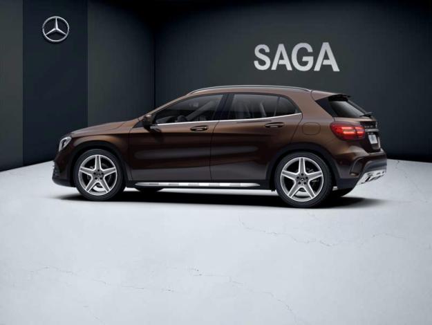 MERCEDES-BENZ GLA 180 Fascination  