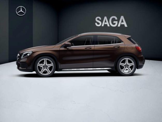MERCEDES-BENZ GLA 180 Fascination  