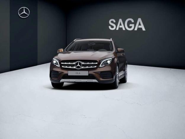 MERCEDES-BENZ GLA 180 Fascination  