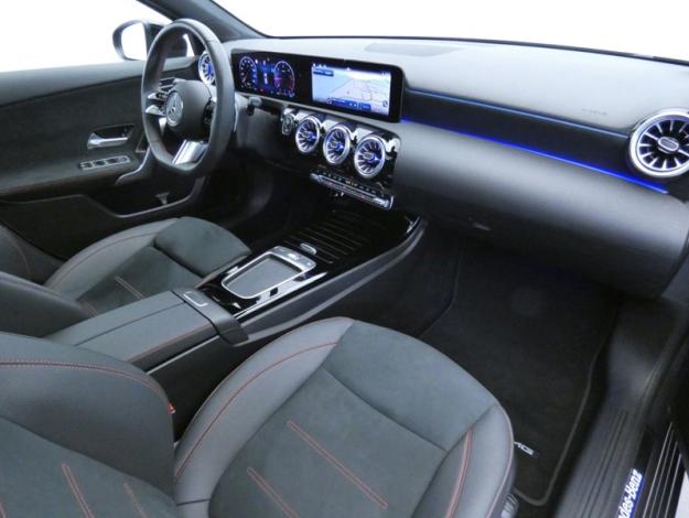 MERCEDES-BENZ Classe A 200 d AMG Line  