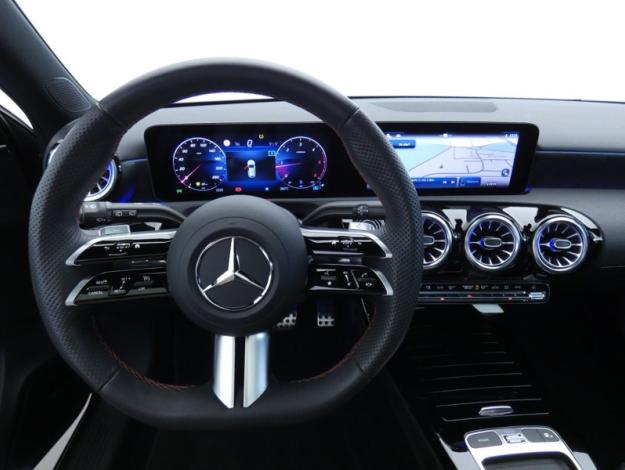 MERCEDES-BENZ Classe A 200 d AMG Line  