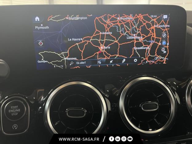 MERCEDES-BENZ GLA 200 d AMG Line  