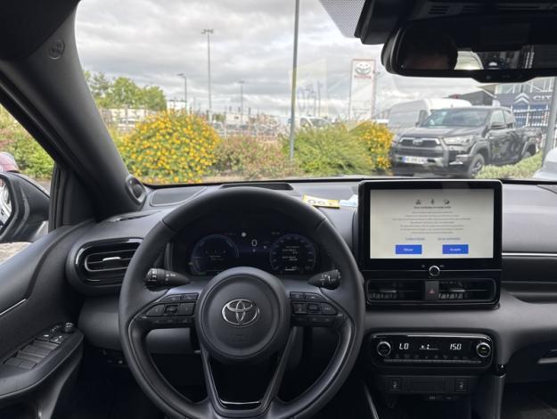 TOYOTA Yaris Hybride Hybride 130h Collection  YARIS HYBRIDE 130H COLLEC TECHNO MY25