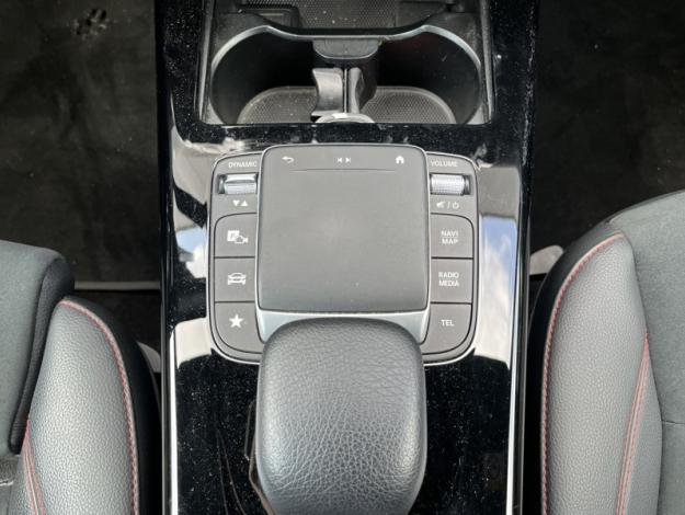 MERCEDES-BENZ Classe A 180 d AMG Line  